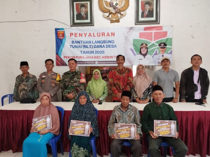 ‎34 KPM Terima Manfaat BLT-DD Pura Jaya 2025