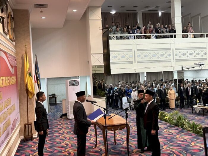 ‎Dilantik, Marindo Jadi Sekda Lampung Termuda